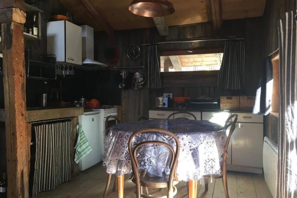 La Cabane De L'Homme Tranquille Le Tretien Exteriér fotografie
