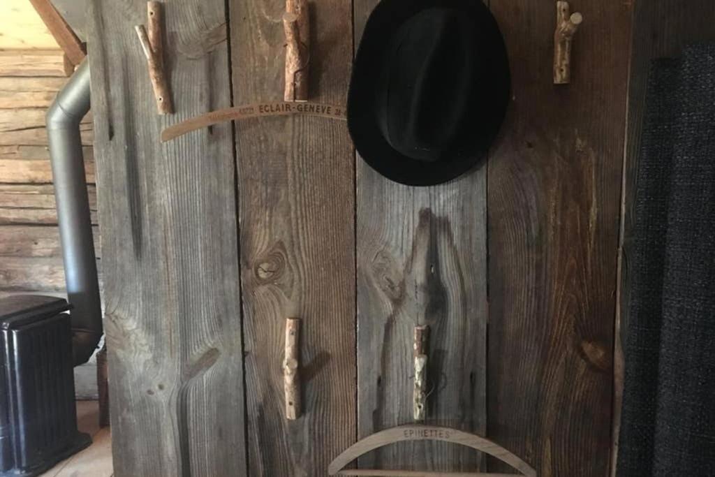 La Cabane De L'Homme Tranquille Le Tretien Exteriér fotografie
